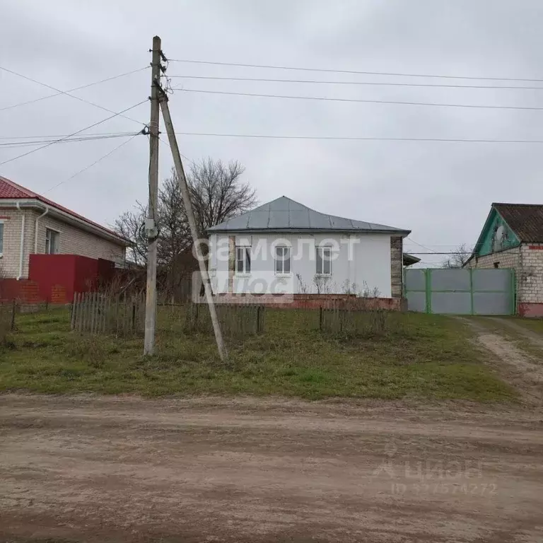 Дом в Курская область, Поселок Медвенка муниципальное образование, ... - Фото 1