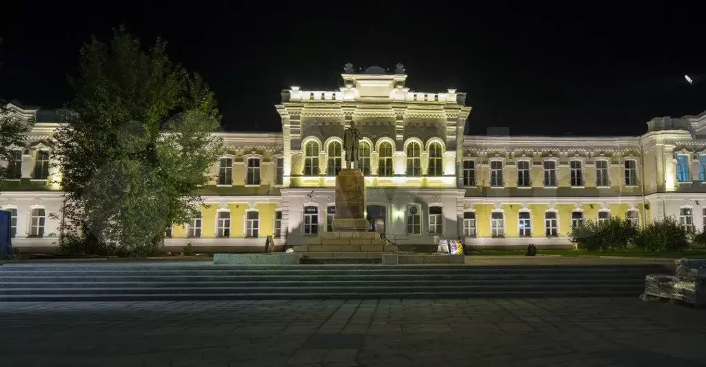 Первая линия Ленина, Центр - Фото 1