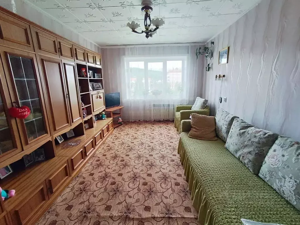 3-к кв. Свердловская область, Верх-Нейвинский пгт ул. 8 Марта, 13 ... - Фото 2