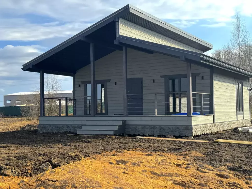 Дом в Ленинградская область, Ломоносовский район, Лопухинское с/пос, ... - Фото 1