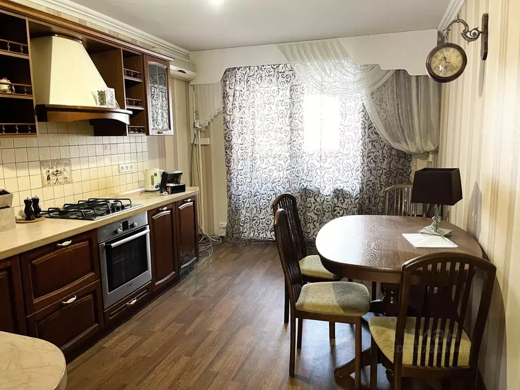 3-к кв. Саратовская область, Энгельс ул. Тельмана, 150/3 (79.3 м) - Фото 0