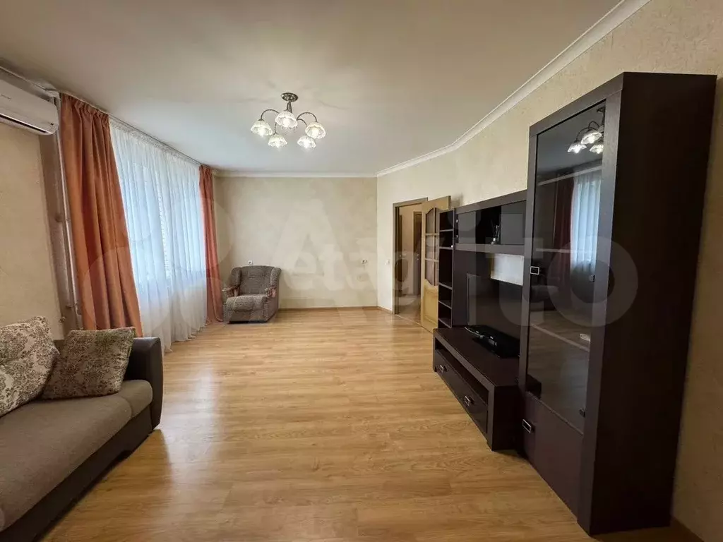 1-к. квартира, 52 м, 7/10 эт. - Фото 1