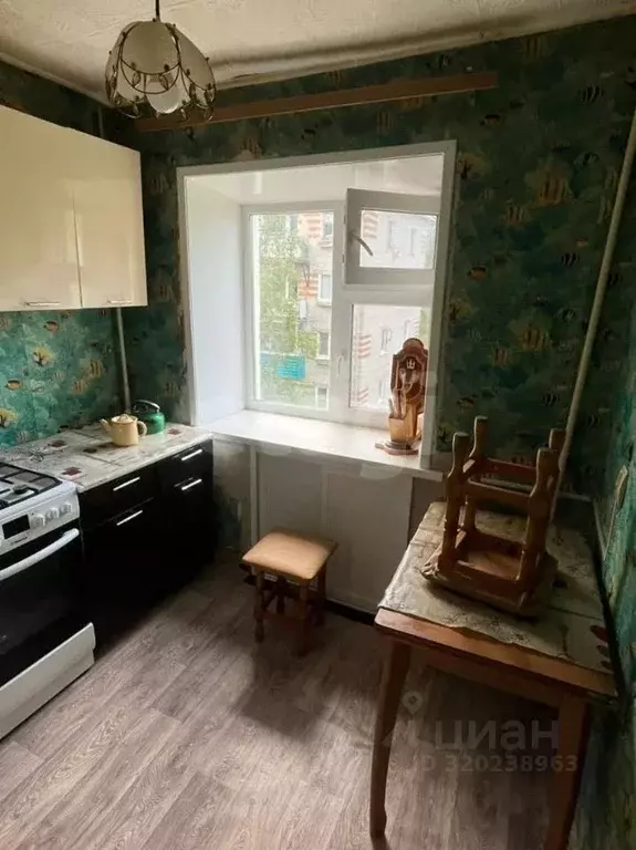 3-к кв. Хабаровский край, Солнечный рп ул. Строителей, 31 (55.6 м) - Фото 0