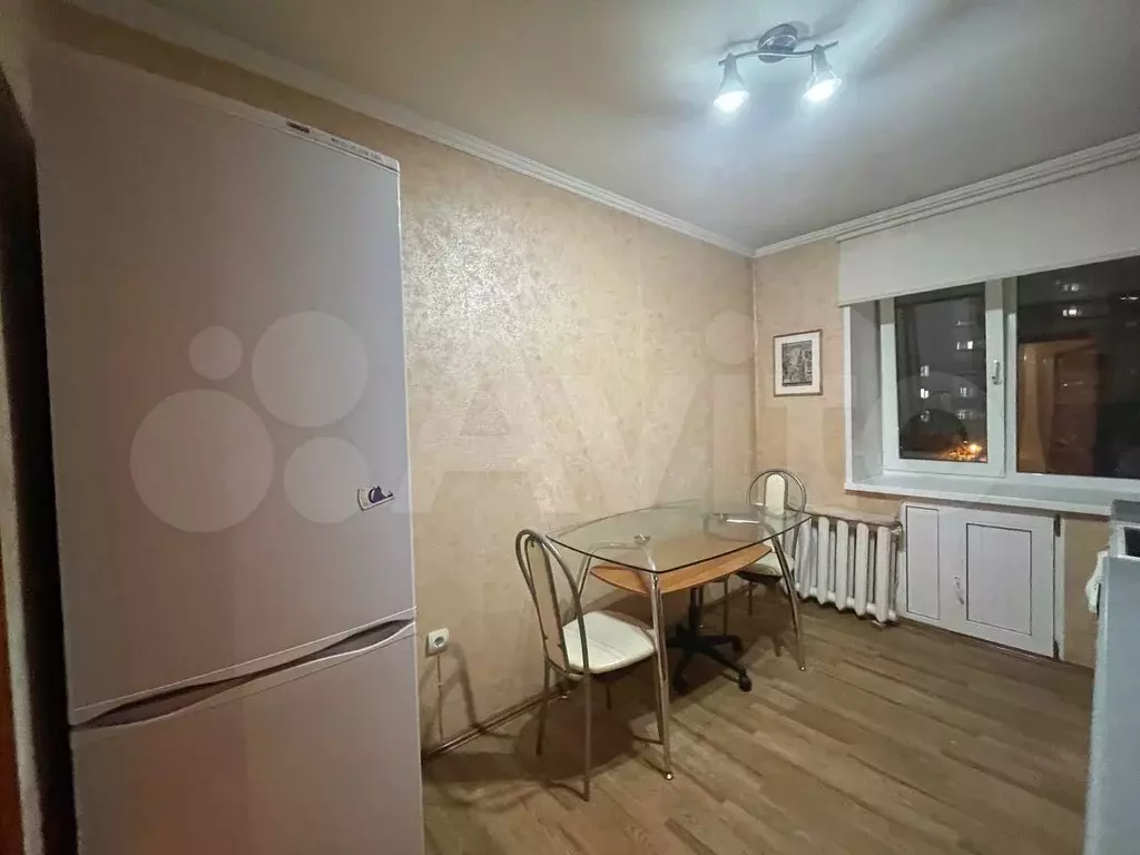 3-к. квартира, 60 м, 5/5 эт. - Фото 1