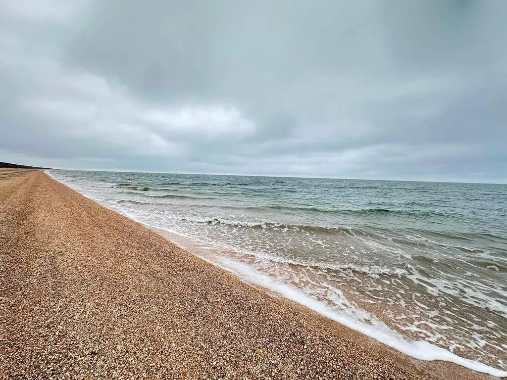 Участок в Крым, Ленинский район, Семисотское с/пос, с. Каменское  (6.3 ... - Фото 1