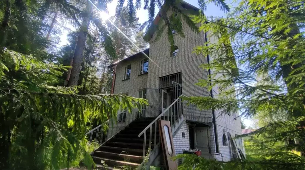 Дом в Ленинградская область, Гатчинский муниципальный округ, Вырица ... - Фото 1