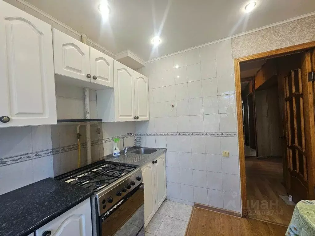 2-к кв. Волгоградская область, Волгоград ул. Кирова, 134Б (43.0 м) - Фото 1