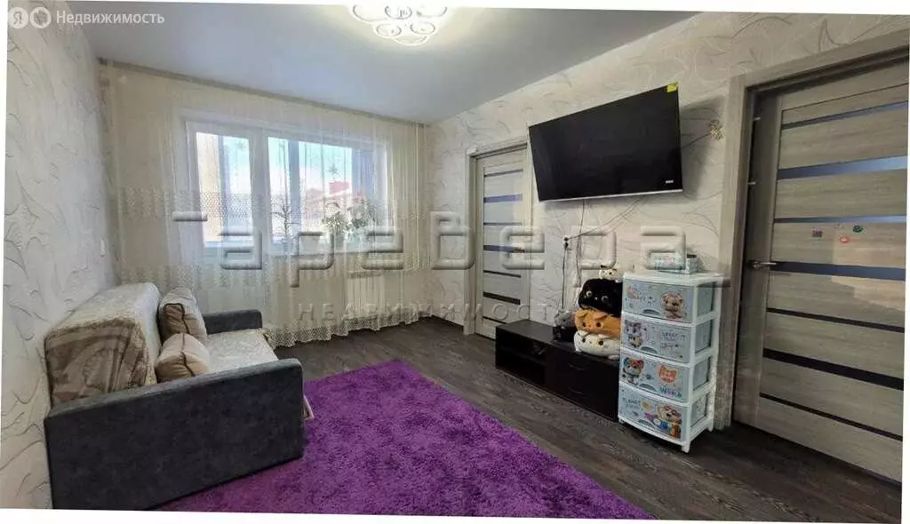 3-комнатная квартира: Красноярск, улица 60 лет Октября, 32 (49 м) - Фото 2