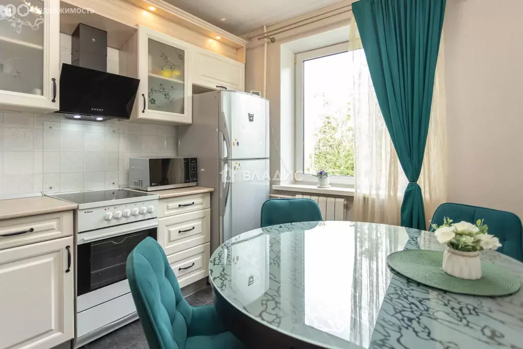 3-комнатная квартира: Петрозаводск, Карельский проспект, 14 (71.2 м) - Фото 0