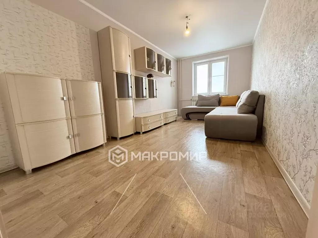 2-к кв. Челябинская область, Челябинск Луганская ул., 3 (50.3 м) - Фото 1