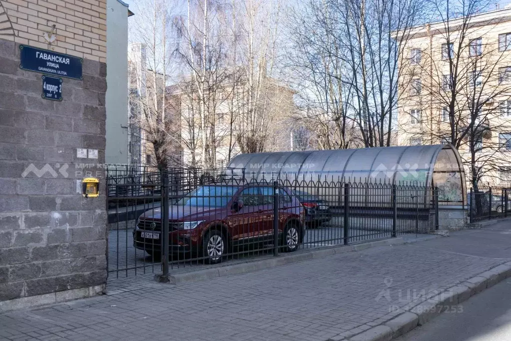 Гараж в Санкт-Петербург Гаванская ул., 4к2 (18 м) - Фото 2