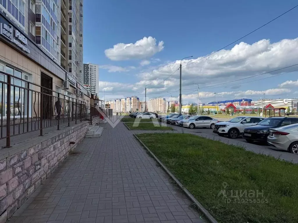 Помещение свободного назначения в Башкортостан, Стерлитамак ул. ... - Фото 1