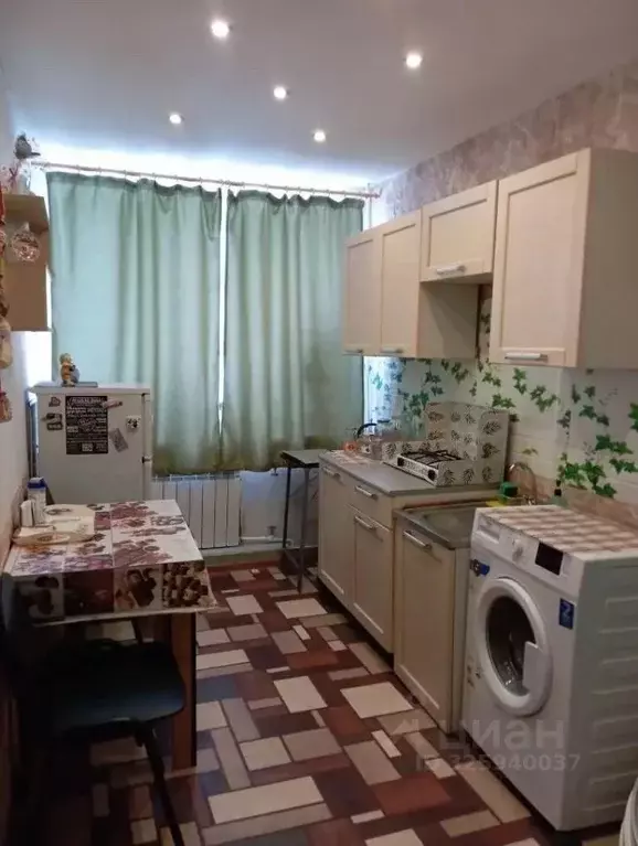 1-к кв. Новгородская область, Старая Русса ул. Плодопитомник, 2 (30.7 ... - Фото 1