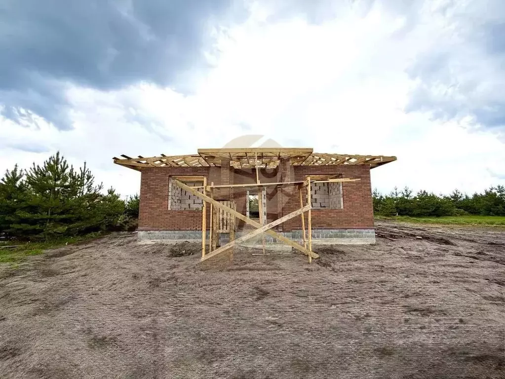 Дом в Белгородская область, Старооскольский городской округ, с. ... - Фото 2
