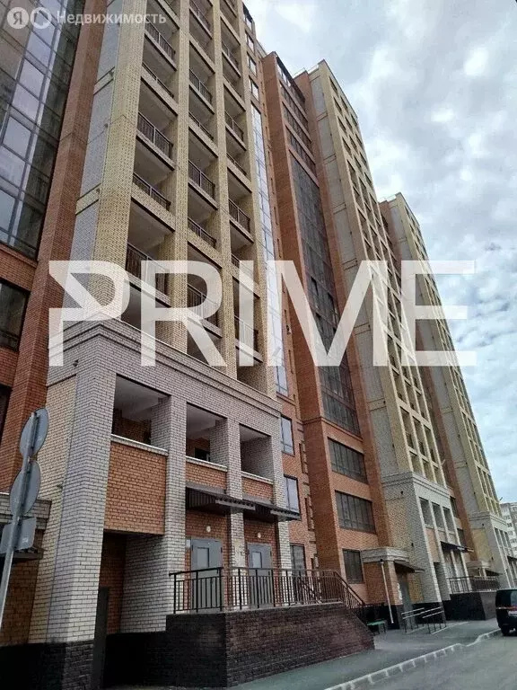 3-комнатная квартира: Омск, улица А.Н. Кабанова, 2 (72 м) - Фото 1