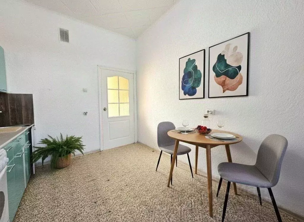 2-к кв. Амурская область, Благовещенск Забурхановская ул., 93/1 (55.4 ... - Фото 1