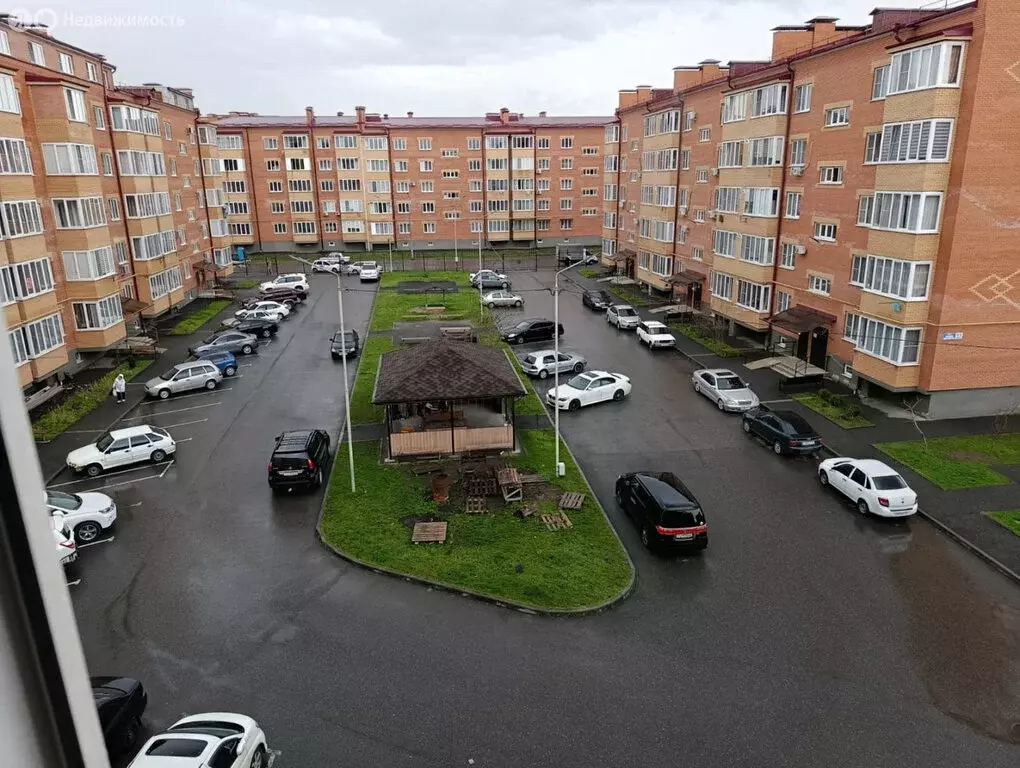 3-комнатная квартира: Владикавказ, улица Билара Кабалоева, 10 (90.5 м) - Фото 1