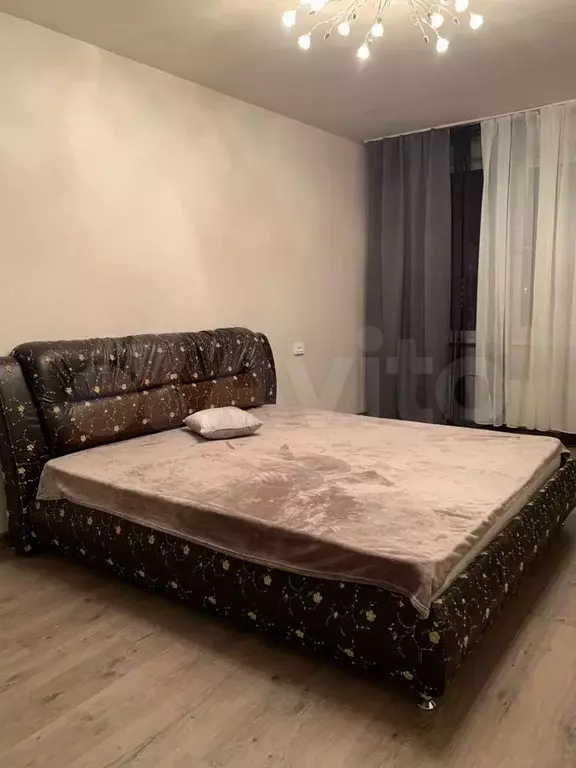 1-к. квартира, 43 м, 8/17 эт. - Фото 0
