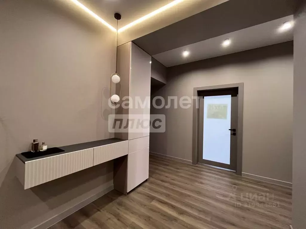 4-к кв. Самарская область, Сызрань просп. Космонавтов, 9 (164.0 м) - Фото 1