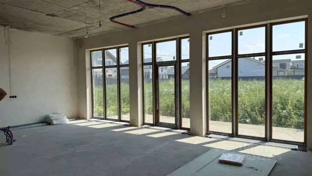 Дом в Ленинградская область, Ломоносовский район, Аннинское городское ... - Фото 1