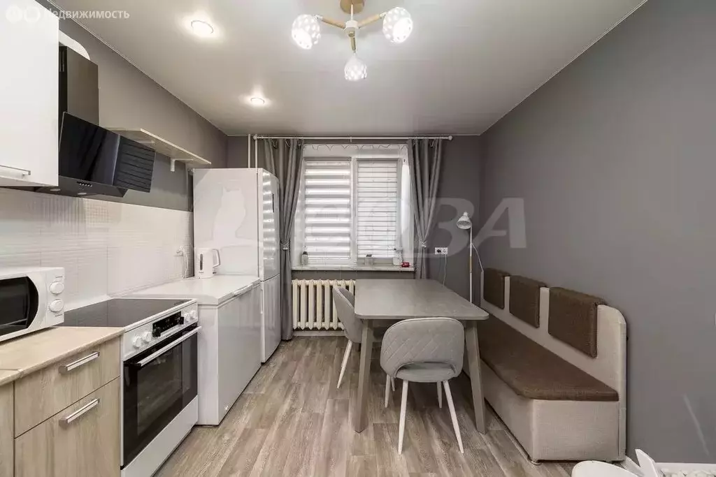 2-комнатная квартира: Тюмень, улица Чернышевского, 1к2 (44.9 м) - Фото 2