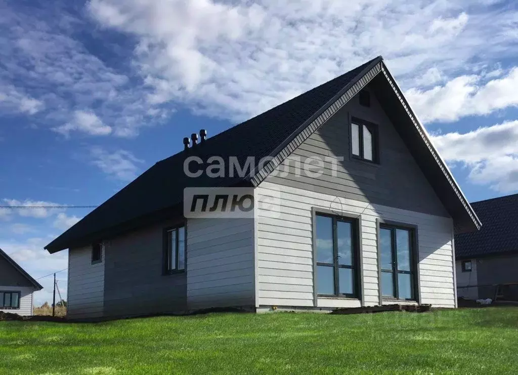 Дом в Татарстан, Высокогорский район, Усадское с/пос, с. Хохлово ул. ... - Фото 1