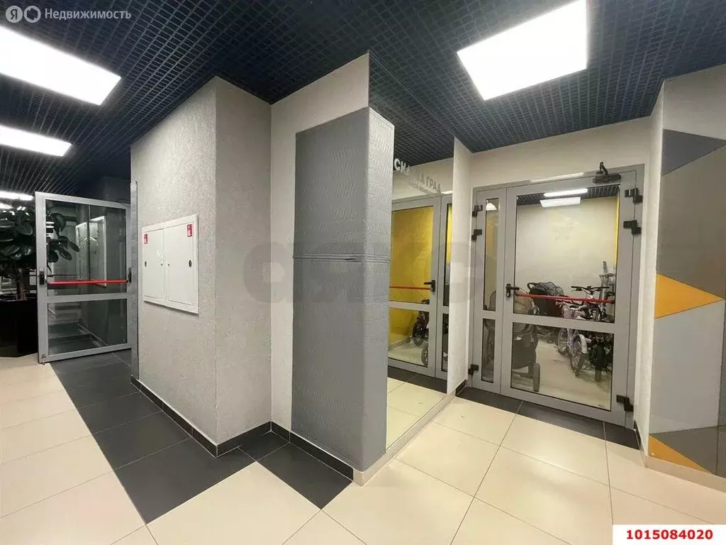 4-комнатная квартира: Краснодар, улица имени В.Н. Мачуги, 166/1 (141 ... - Фото 1