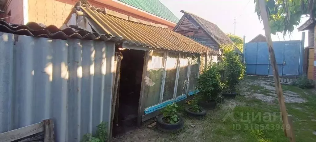 Дом в Саратовская область, Энгельс муниципальное образование, с. ... - Фото 1