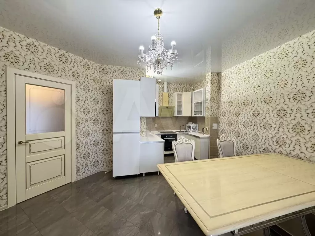 3-к. квартира, 97 м, 2/20 эт. - Фото 1