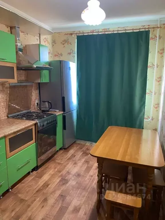 2-к кв. Волгоградская область, Волгоград ул. 8-й Воздушной Армии, 34 ... - Фото 1