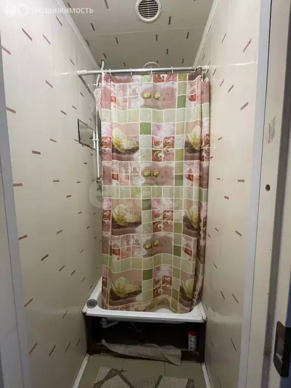 1к в 7-комнатной квартире (18 м) - Фото 0