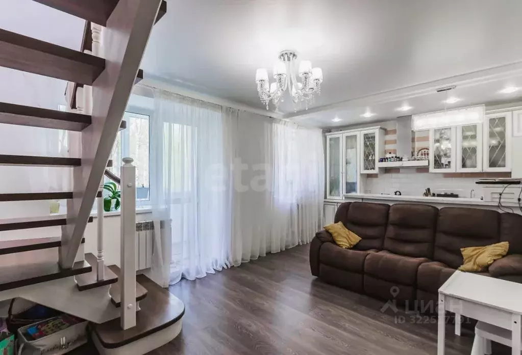 1-к кв. Вологодская область, пос. Кувшиново ул. Майская, 3Б (66.3 м) - Фото 1