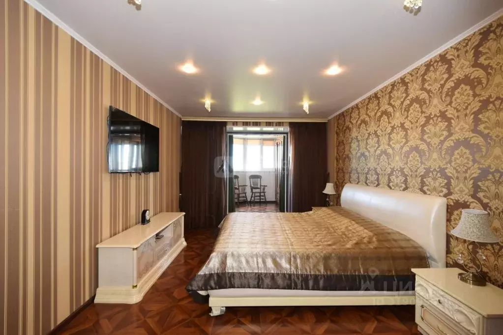2-к кв. Тюменская область, Тюмень ул. Шишкова, 20 (69.3 м) - Фото 0