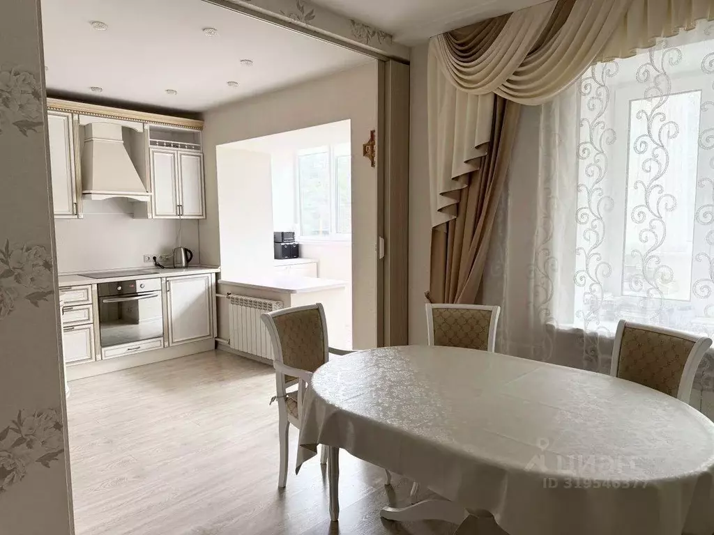 Квартира, 3 комнаты, 67.9 м - Фото 0