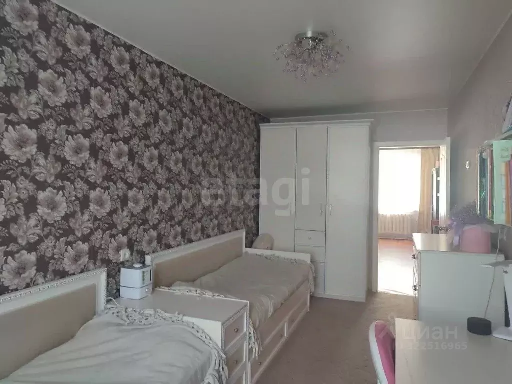 3-к кв. Вологодская область, Сокол Луковецкая ул., 2 (60.2 м) - Фото 0