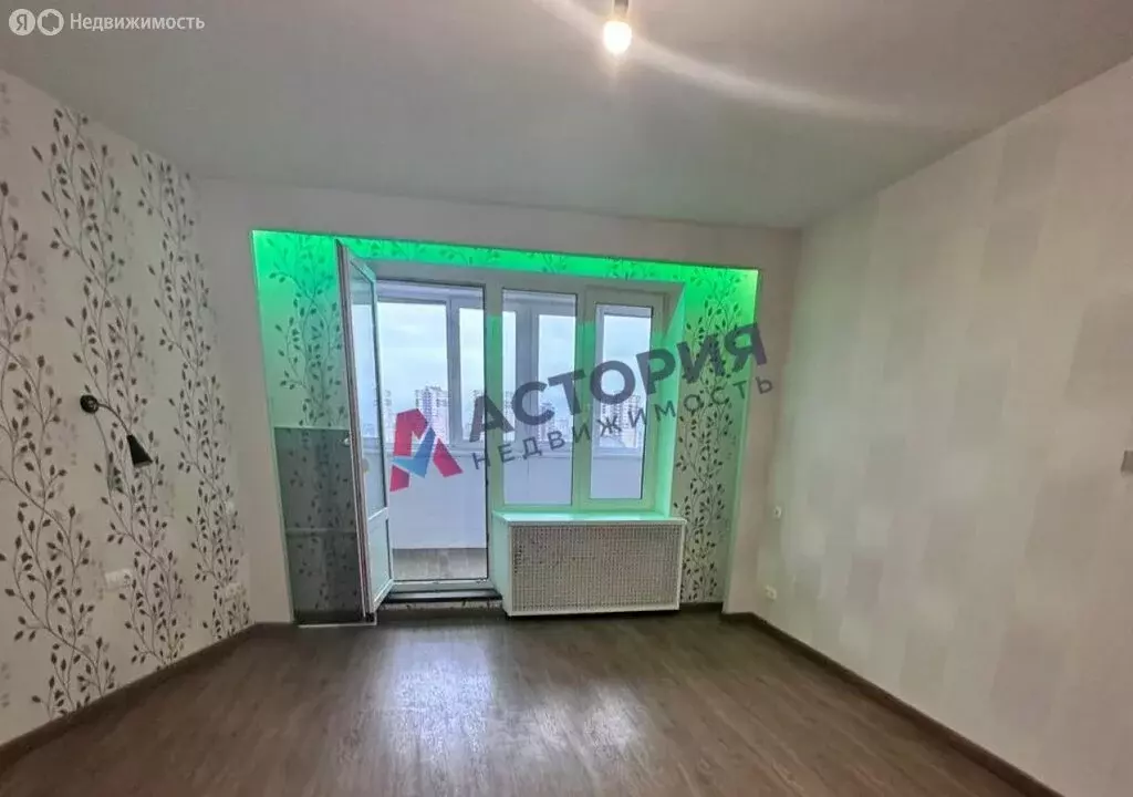 3-комнатная квартира: Тула, улица Макаренко, 9Б (120 м) - Фото 1