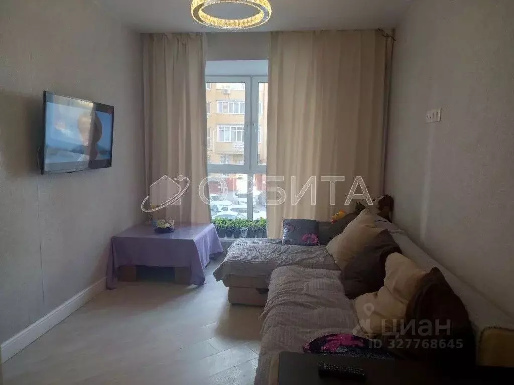 1-к кв. Тюменская область, Тюмень ул. Клары Цеткин, 61к5 (34.2 м) - Фото 1