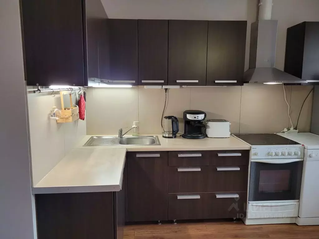 2-к кв. Свердловская область, Екатеринбург ул. Ключевская, 15 (46.1 м) - Фото 2