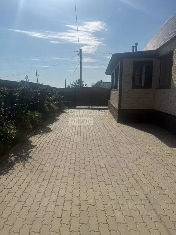 Дом в Липецкая область, Хлевенский район, Малининский сельсовет, д. ... - Фото 2