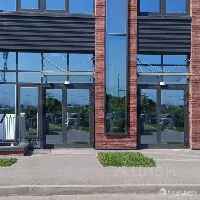 Помещение свободного назначения в Ленинградская область, Кудрово г. ... - Фото 1