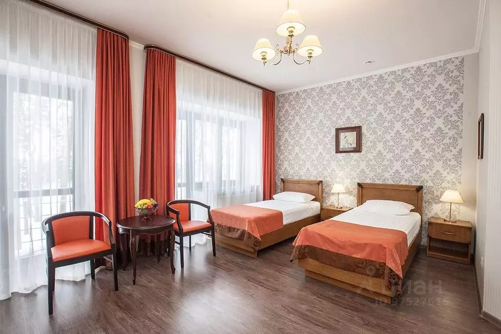 Комната Брянская область, Жуковка Набережная ул, 1 (20.0 м) - Фото 0