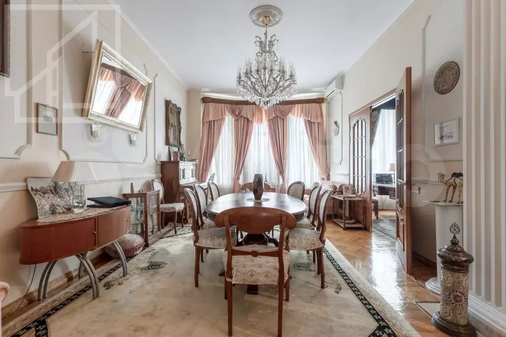6-к. квартира, 220 м, 4/5 эт. - Фото 0