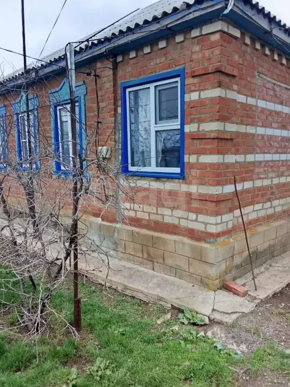 Дом в Калмыкия, с. Приютное  (60 м) - Фото 0
