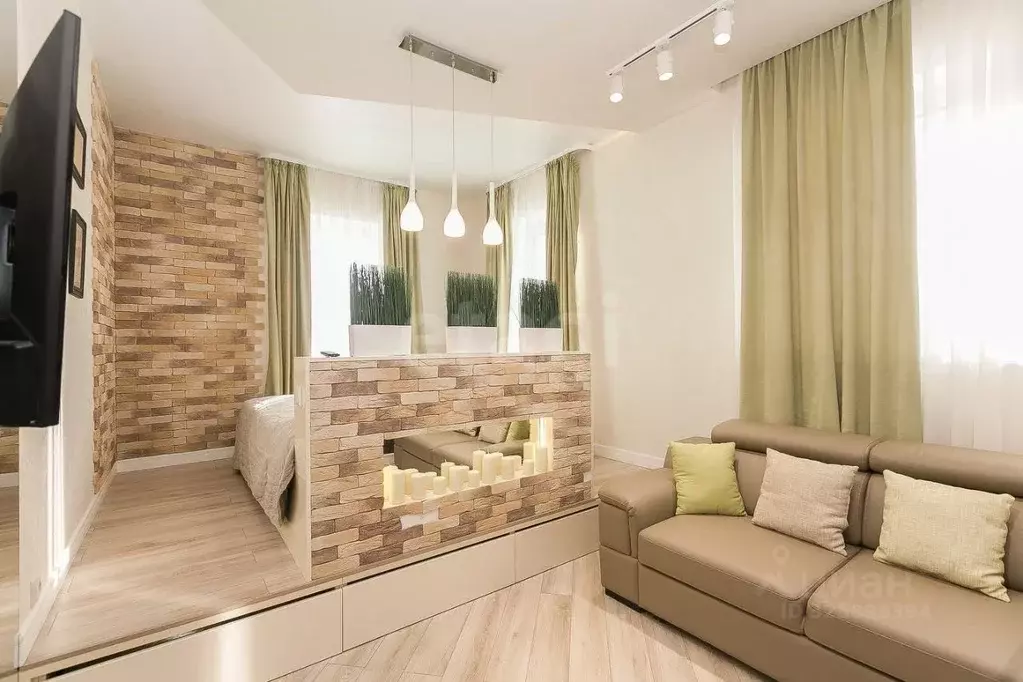 1-к кв. Тюменская область, Тюмень ул. 50 лет Октября, 57Ак1 (43.3 м) - Фото 1