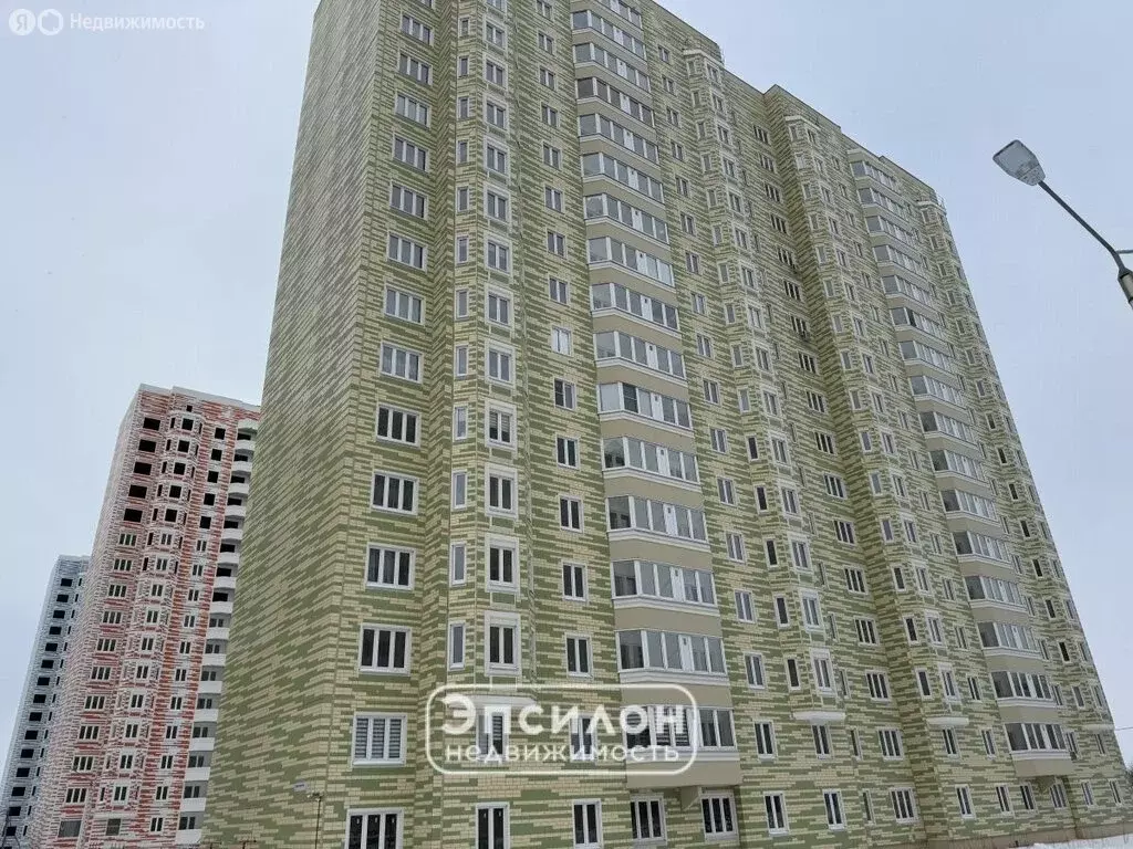 1-комнатная квартира: Курск, улица Вадима Кирпиченко, 4 (37.5 м) - Фото 2