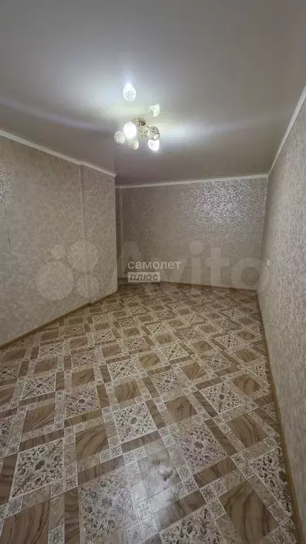 Комната 39,8 м в 3-к., 2/5 эт. - Фото 1