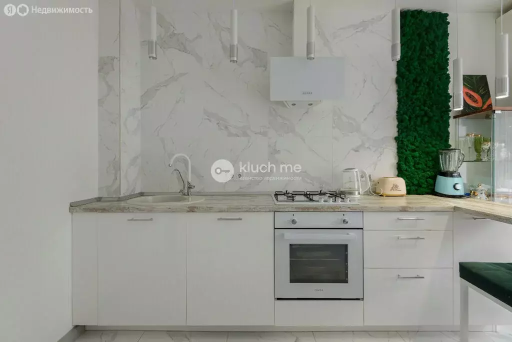 3-комнатная квартира: Казань, улица Патриса Лумумбы, 58 (79.7 м) - Фото 1