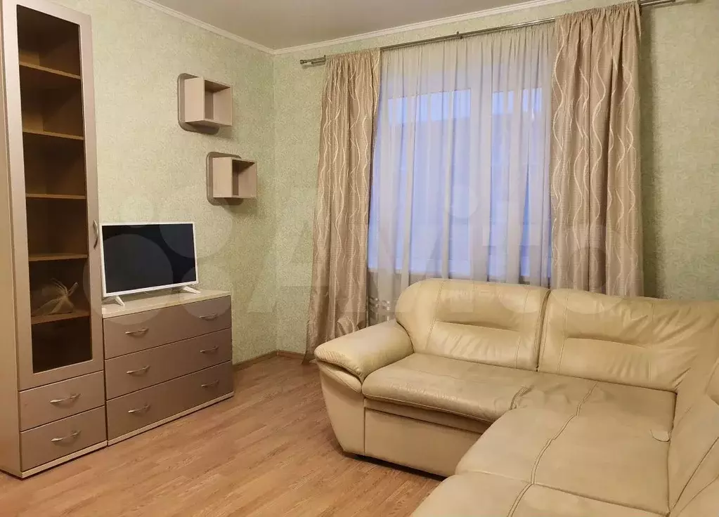 1-к. квартира, 42,8 м, 2/2 эт. - Фото 0