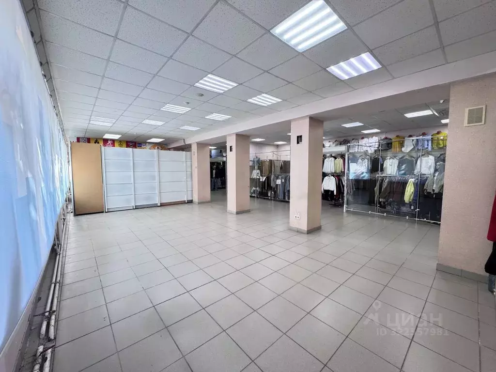 Торговая площадь в Пермский край, Краснокамск Комсомольский просп., 17 ... - Фото 2