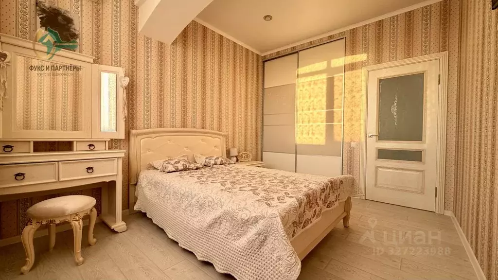 2-к кв. Крым, Евпатория ул. Толстого, 38А (66.7 м) - Фото 1